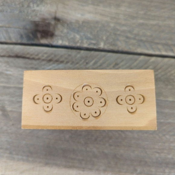 Vintage Set of Five Rajasthan Wood and Glass Coasters - Picture 9 of 11